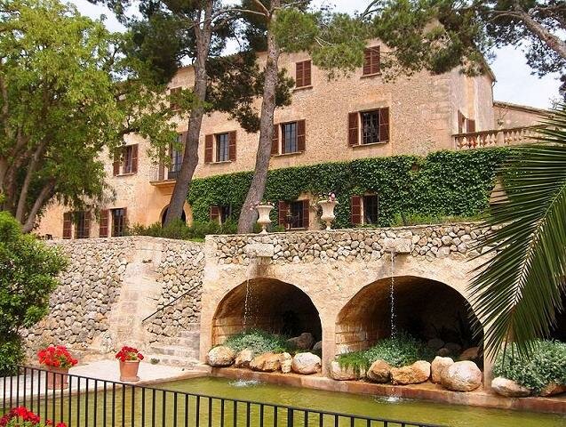 Усадьба Ес Калдерерс