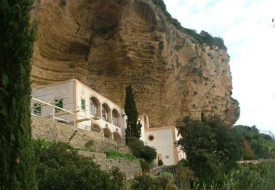 Святилище Ранда